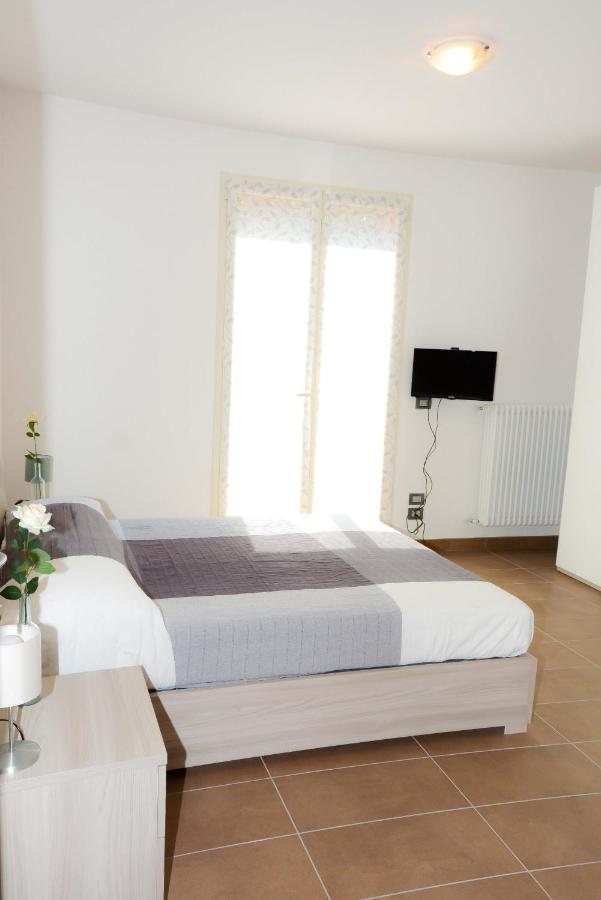 Rinaldi House Bed & Breakfast Torriana Ngoại thất bức ảnh